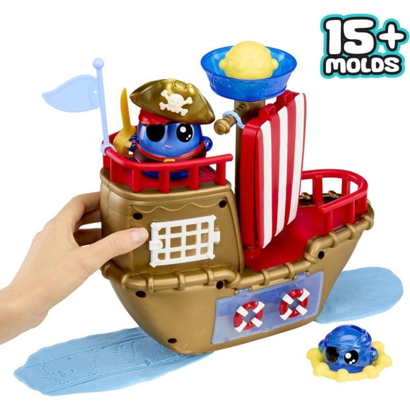 DohKins Pirate Ship Playset & Pirate - M