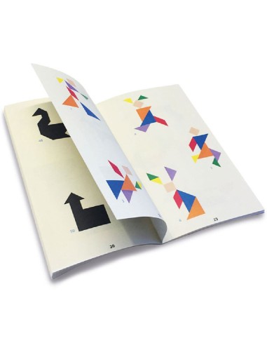 TANGRAM DE MADERA EN CAJA DE METAL