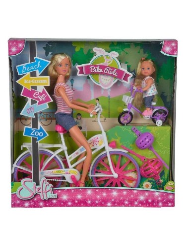 STEFFI LOVE Y EVI LOVE CON BICICLETA