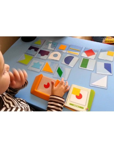 SMART GAMES - COLOUR CODE