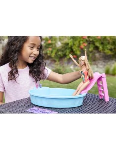 BARBIE CON PISCINA 2