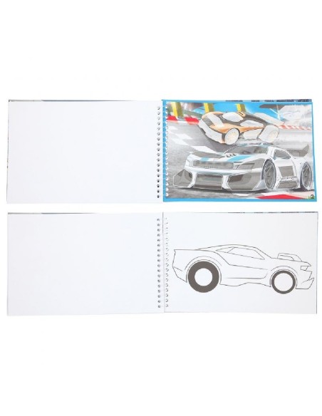 CUADERNO COLOREAR MONSTER CARS PEGATINAS