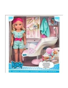 Nancy - Un Día en la Peluquería