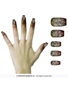 uñas postizas zombie con pegamento.