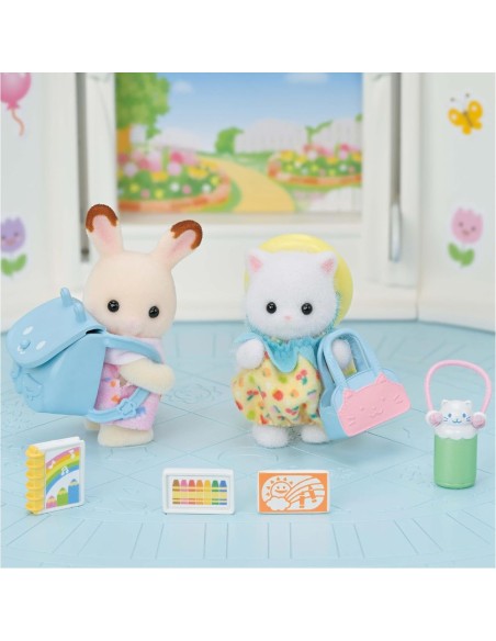 El Dúo De Bebés De Paseo