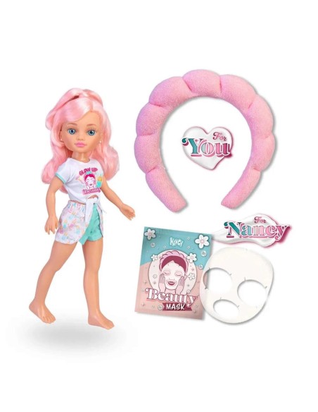 Nancy Glow Up Beauty Pack