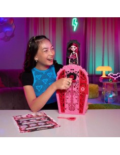 Monster High Skulltimate Secrets Jardín 2