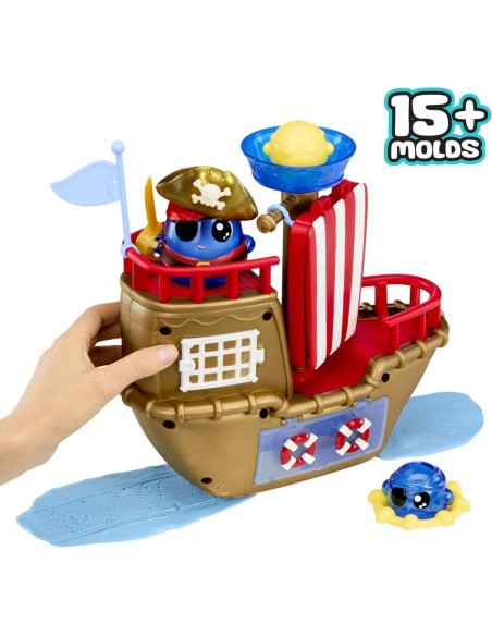 DohKins Pirate Ship Playset & Pirate - M