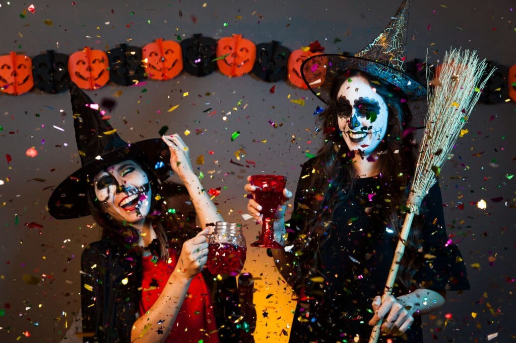 fiesta de halloween con temática de calaveras