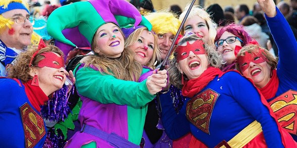 ¿De qué me puedo disfrazar en Carnaval? 10 Ideas para triunfar en 2026