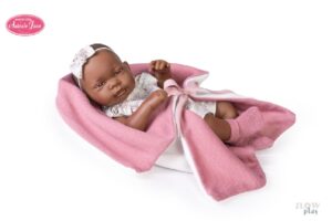 RECIÉN NACIDA MULATA PAREJITA CON MANTITA