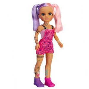 NANCY CADA DIA UN TATTOO