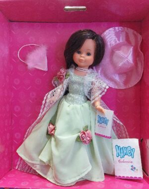 MUÑECA NANCY CELEBRACIÓN CAJA ROSA DESCATALOGADA