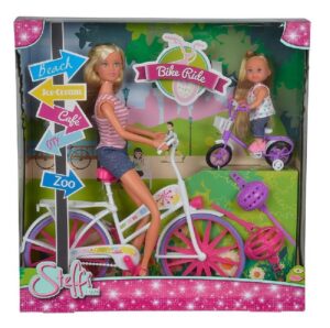 STEFFI LOVE Y EVI LOVE CON BICICLETA