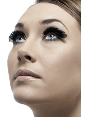 PESTAÑAS CON PLUMAS NEGRAS