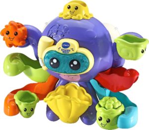 Pulpo bebé Juega en el baño