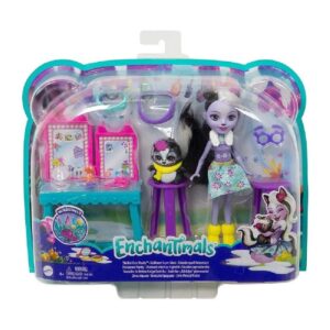 MATTEL ENCHANTIMALS TOCADOR CON MUÑECA SAGE SKUNK Y CAPER