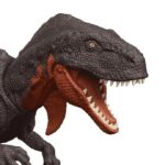 Figura Jurassic World Wild Roar Abelisaurio - Imagen 4