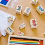 Juegos De Sellos De Vehiculos, 10 sellos, 5 lapices de colores, 2 tintas lavables - Imagen 6