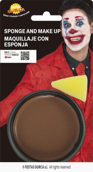 maquillaje con esponja marron oscuro